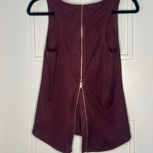 Burgundy Back Zip Tank - Picture 1 of 4